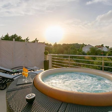 Villa Kora - Luxury Holiday Apartments Lumbarda Extérieur photo
