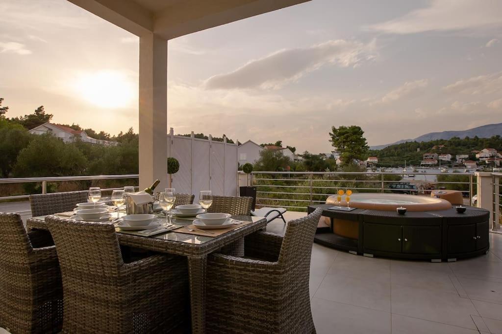 Villa Kora - Luxury Holiday Apartments Lumbarda Extérieur photo